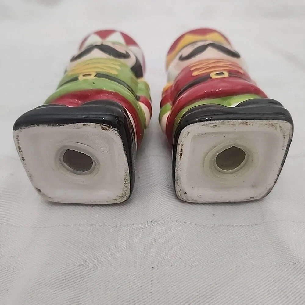 Robert Stanley Ceramic Nutcracker Salt & Pepper Shakers Christmas Holiday